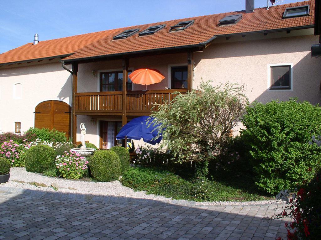 Ferienwohnungen Bloier Bad Birnbach Exterior foto