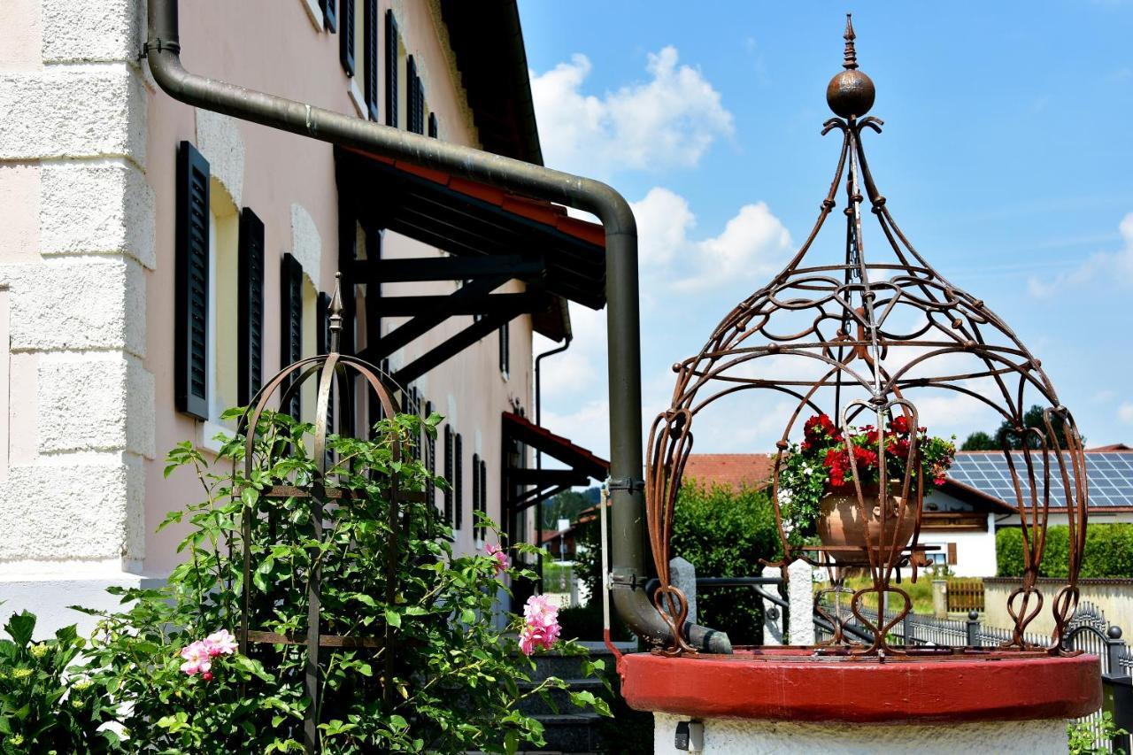 Ferienwohnungen Bloier Bad Birnbach Exterior foto